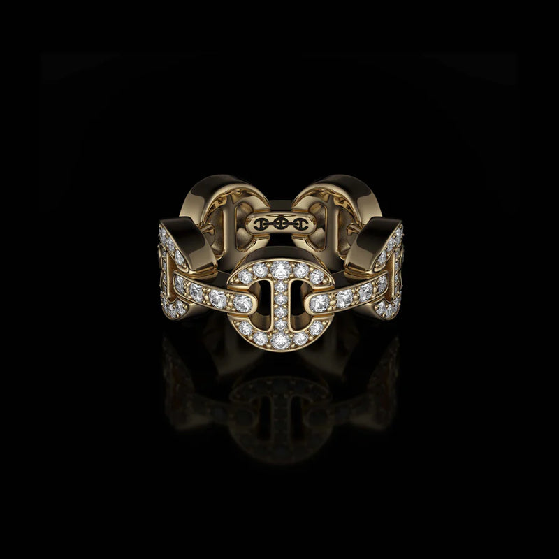 Classic Tri-Link Antiquated Ring with Diamonds in Yellow Gold