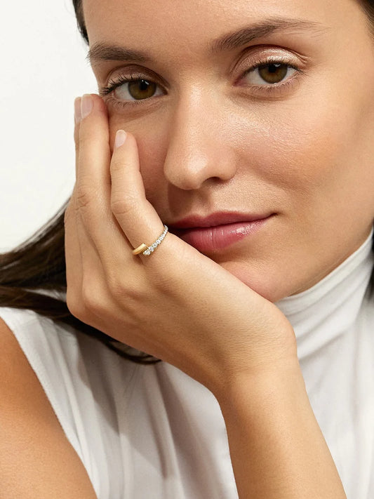Lola Pinky Ring (Partial Diamond)