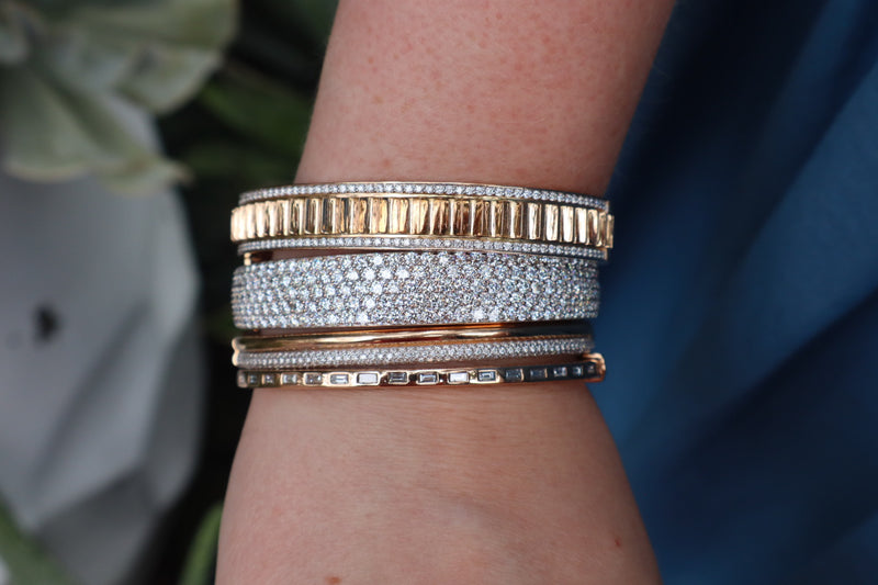 Thoby 18K Rose Gold and Diamond Tubular Hinged Bangle Bracelet