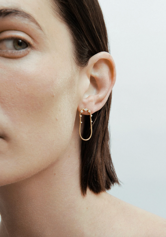 Diamonds On Single Chain Short Earrings