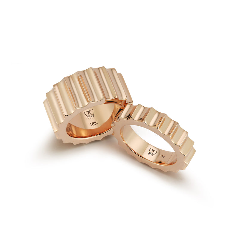Clive II Gold Jumbo Fluted Band Ring